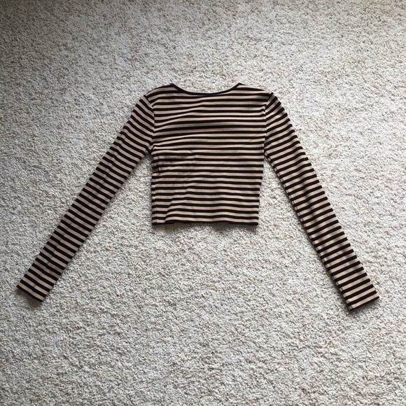 Forever 21 Long Sleeve Crop Shirt - Picture 3 of 4